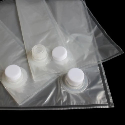 Упаковка пищевых добавок в пакеты Bag-in-Box: точная защита чувствительных ингредиентов.